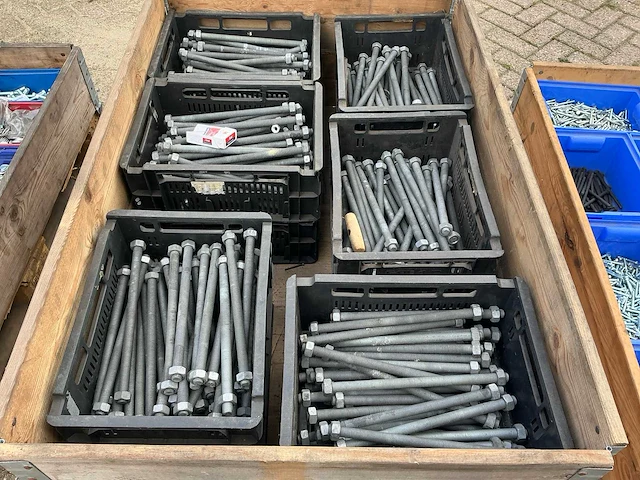 Bouw- en bevestigingsmateriaal - afbeelding 2 van  4