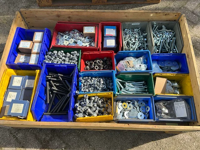 Bouw- en bevestigingsmateriaal - afbeelding 2 van  5