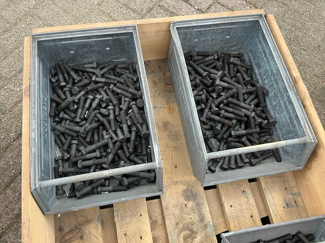 Bouw- en bevestigingsmateriaal - afbeelding 3 van  4