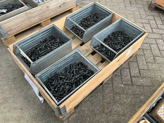Bouw- en bevestigingsmateriaal - afbeelding 4 van  4