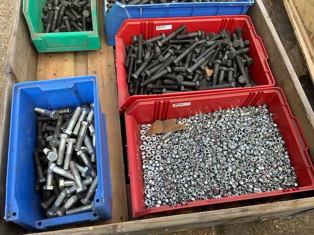 Bouw- en bevestigingsmateriaal - afbeelding 4 van  4