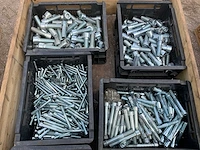 Bouw- en bevestigingsmateriaal - afbeelding 3 van  4