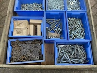Bouw- en bevestigingsmateriaal - afbeelding 4 van  4