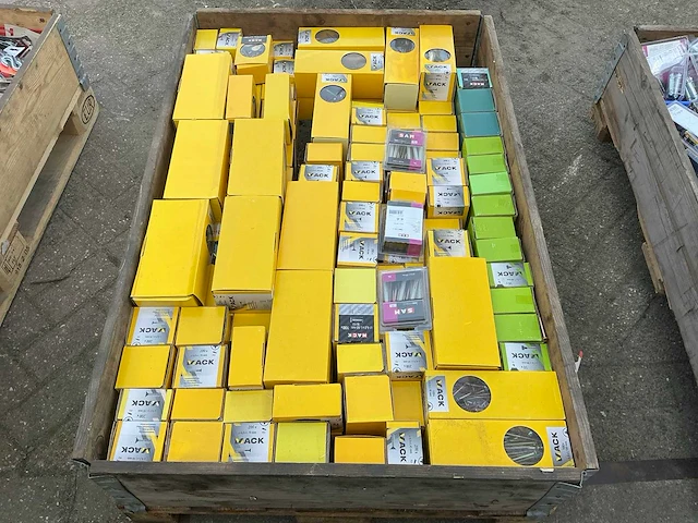 Bouw- en bevestigingsmateriaal - afbeelding 3 van  5