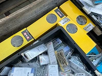 Bouw- en bevestigingsmateriaal - afbeelding 4 van  5