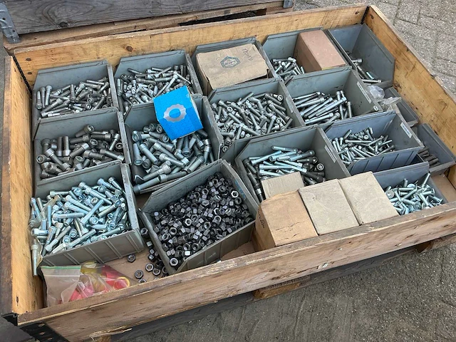 Bouw- en bevestigingsmateriaal - afbeelding 6 van  6