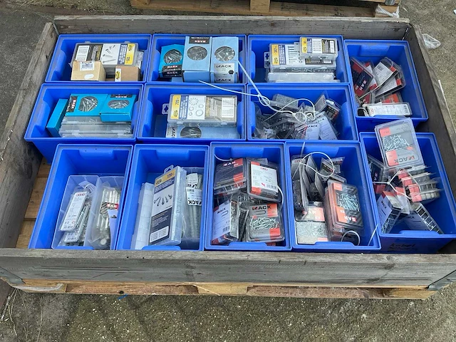 Bouw- en bevestigingsmateriaal - afbeelding 2 van  6