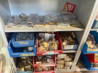 Bouw- en bevestigingsmateriaal - afbeelding 11 van  12