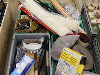 Bouw- en klusproducten w.o. spanzagen, scharen, spiraalboren, tyraps, isolatiezagen, schuurbanden, etc. op ... - afbeelding 3 van  3