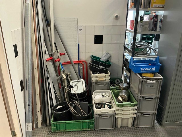 Bouw en bevestigingsmateriaal - afbeelding 1 van  7