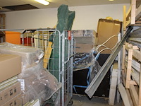 Bouw gerelateerde producten w.o.. balkhout, plinten, systeemplafond onderdelen, foliën, werkkisten, platen... - afbeelding 6 van  13