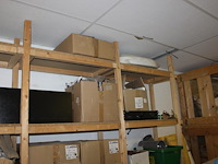 Bouw gerelateerde producten w.o.. balkhout, plinten, systeemplafond onderdelen, foliën, werkkisten, platen... - afbeelding 11 van  13