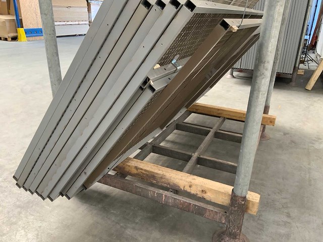 Bouwhek met deur - afbeelding 5 van  5