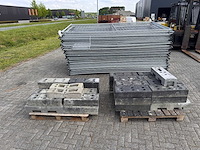 Bouwhekken met voeten - afbeelding 1 van  3