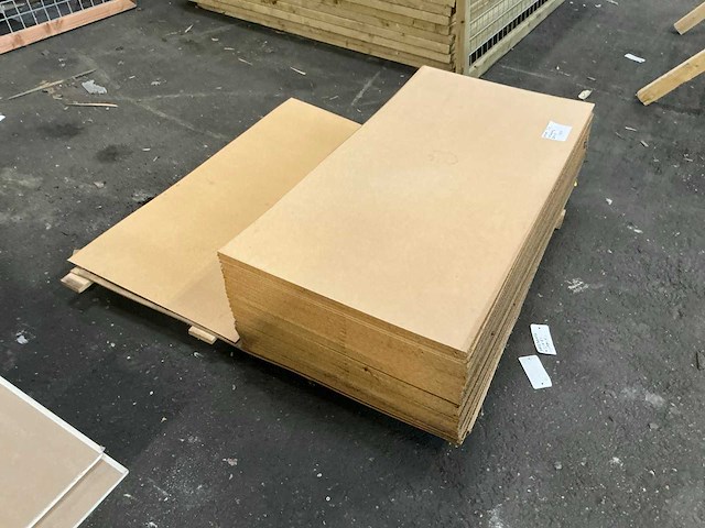 Bouwhout (103x) - afbeelding 3 van  7