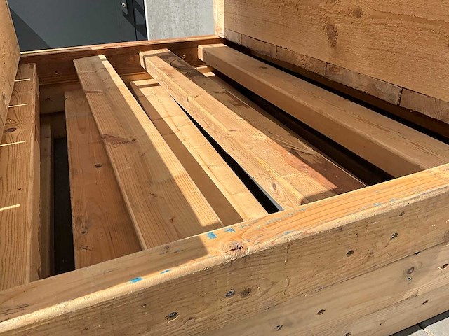 Bouwhout half fabrikaten - afbeelding 7 van  12