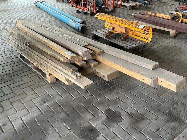 Bouwhout - afbeelding 1 van  3
