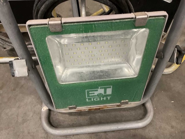 Bouwlamp led (3x) - afbeelding 2 van  4