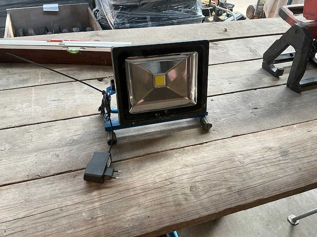 Bouwlamp led - afbeelding 1 van  2