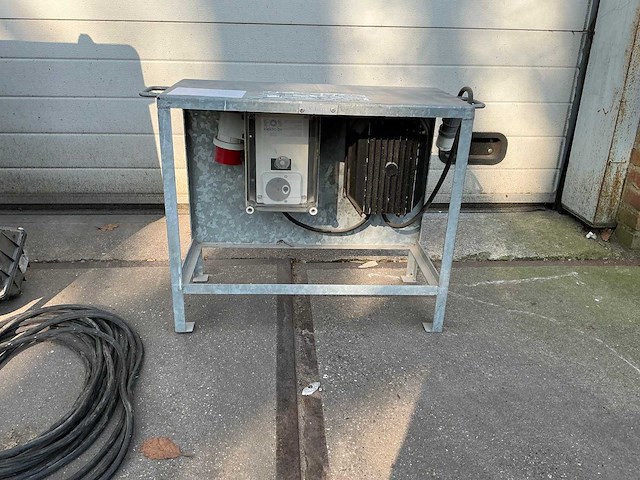 Bouwlamp met omvormer - afbeelding 2 van  2