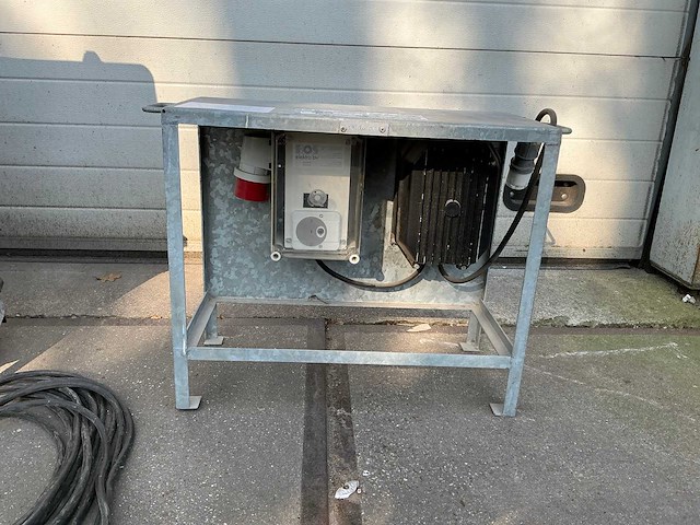 Bouwlamp met omvormer - afbeelding 2 van  2