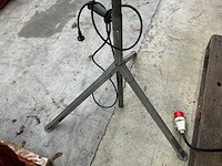 Bouwlamp met statief - afbeelding 4 van  4