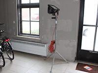 Bouwlamp op statief in hoogte verstelbaar. - afbeelding 1 van  2