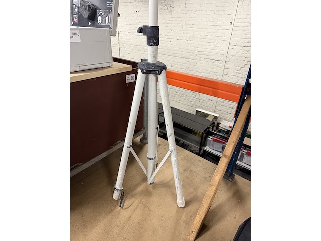 Bouwlamp op uitschuifbaar stabiel statief festool, duo - afbeelding 2 van  5