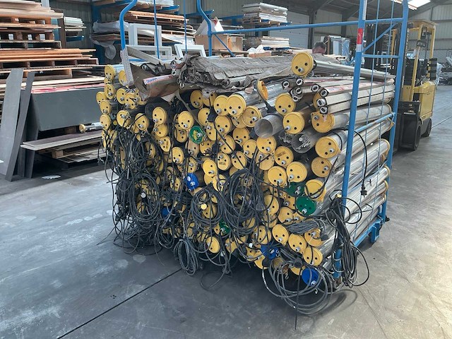 Bouwlampen met doorlus systeem (160x) - afbeelding 3 van  3