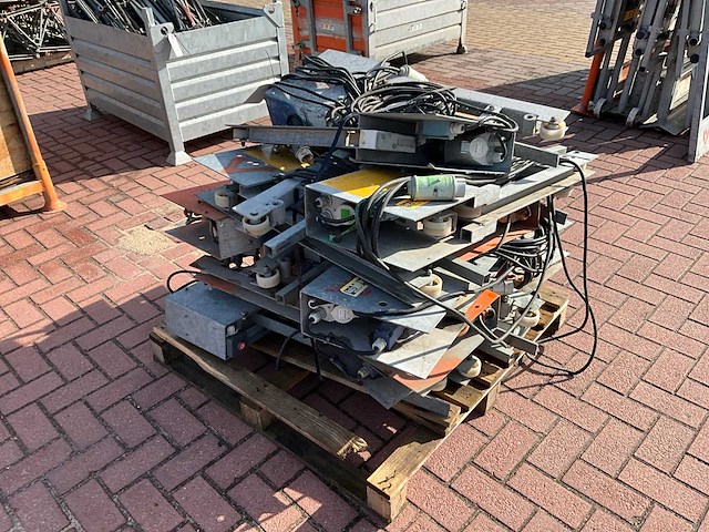 Bouwlift liftstop (18x) - afbeelding 4 van  4
