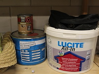 Bouwmaterialen op vier schappen w.o. magnaprim, eurofix tack plus, universeel voegmateriaal, waterdicht voe... - afbeelding 6 van  6