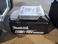 Bouwradio met 18v accu en oplader, o.a. makita, dmr 108, 2021 - afbeelding 3 van  12