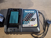 Bouwradio met 18v accu en oplader, o.a. makita, dmr 108, 2021 - afbeelding 4 van  12