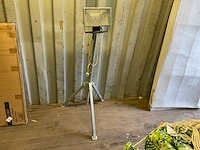 Bouwspot op statief