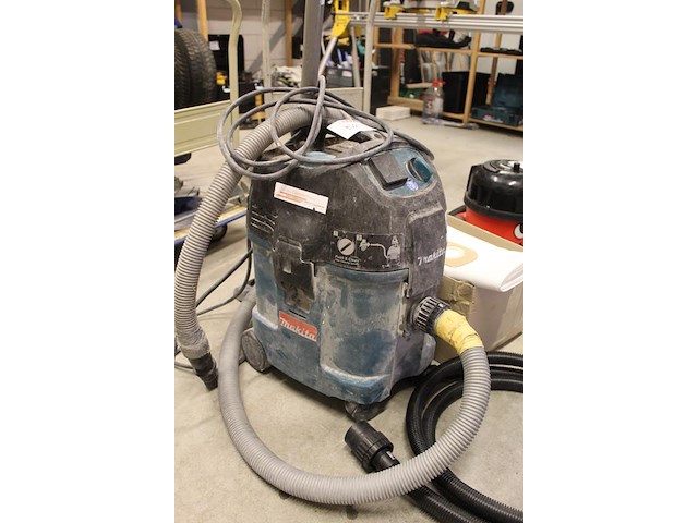 Bouwstofzuiger makita 446l - afbeelding 2 van  3