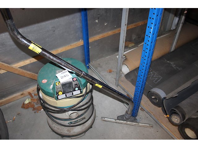 Bouwstofzuiger maktia model 440, slang ontbreekt. - afbeelding 1 van  2