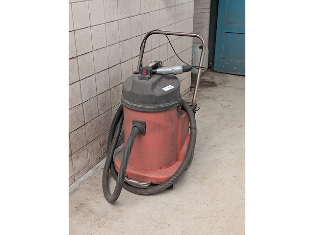 Bouwstofzuiger numatic - afbeelding 1 van  6