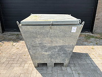 Bouwwaterput met vorksleuven en hijsogen - afbeelding 1 van  6