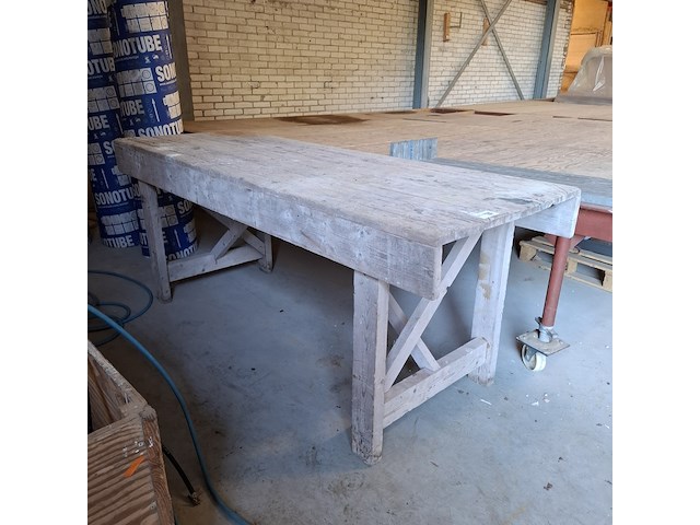 Bouwwerkbank en bak met resthout - afbeelding 1 van  10