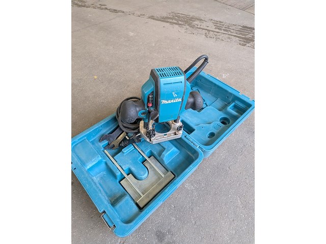 Boven freesmachine makita, 900 w, bouwjaar 2017 - afbeelding 3 van  4