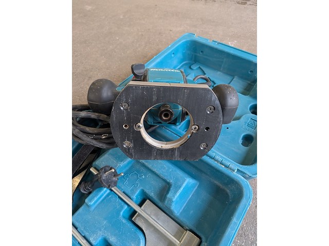 Boven freesmachine makita, 900 w, bouwjaar 2017 - afbeelding 4 van  4