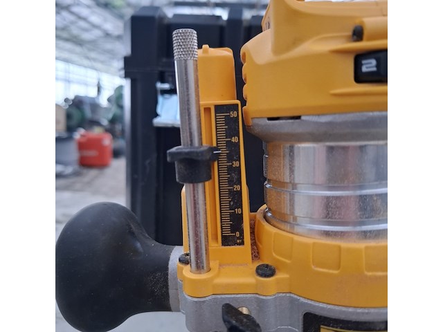 Bovenfrees, dewalt, dcw600 - afbeelding 17 van  18
