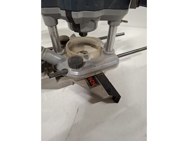 Bovenfreesmachine 230v, bosch, gof 1250 ce, 2017 - afbeelding 7 van  9