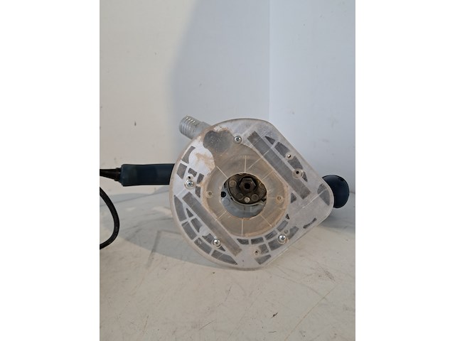 Bovenfreesmachine 230v bosch, gof 1250 ce, bouwjaar 2018 - afbeelding 7 van  8