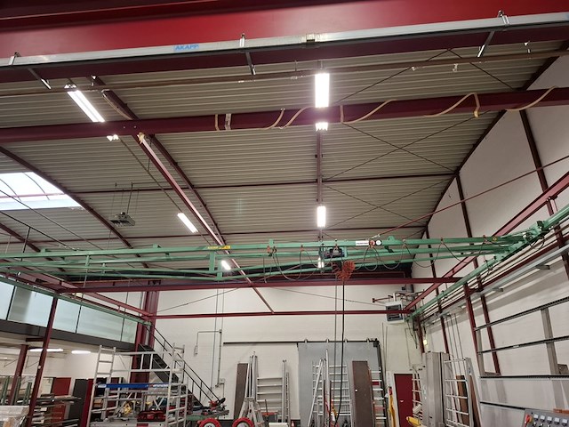 Bovenloopkraan v.v. loopkat demag / mennens, max 500 kilo - afbeelding 1 van  10