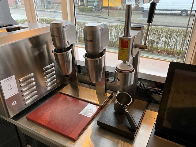 Bovo spaghetti ijspers & bartscher mixer - afbeelding 1 van  7
