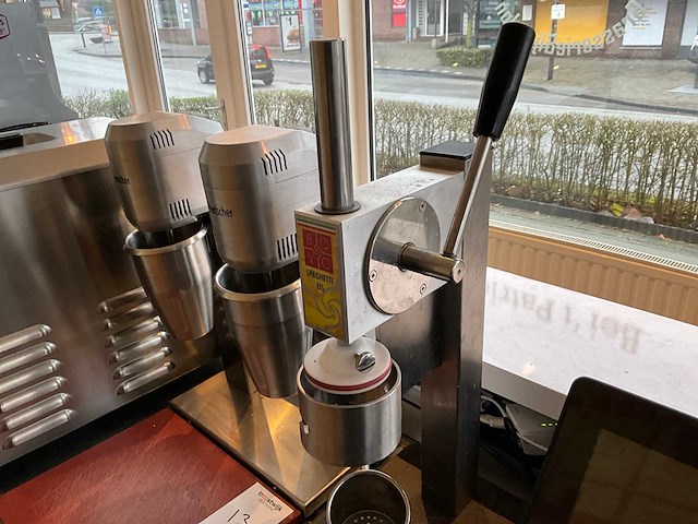 Bovo spaghetti ijspers & bartscher mixer - afbeelding 2 van  7