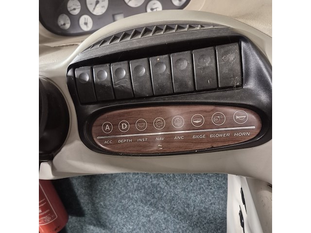 Bowrider speedboot met trailer, bayliner, 2350 lx capri, 2000 - afbeelding 10 van  53