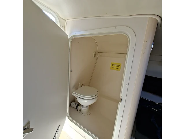 Bowrider speedboot, rinker, captiva cc 272, 2000 - afbeelding 17 van  67