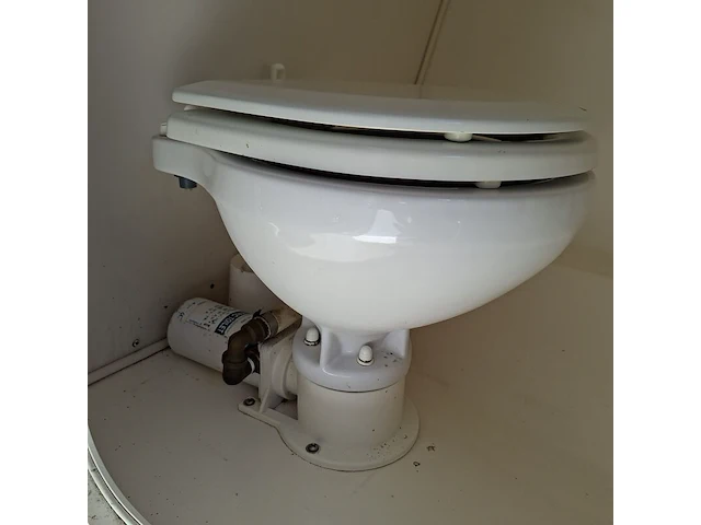 Bowrider speedboot, rinker, captiva cc 272, 2000 - afbeelding 18 van  67